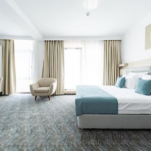 Deluxe  Beach King Room